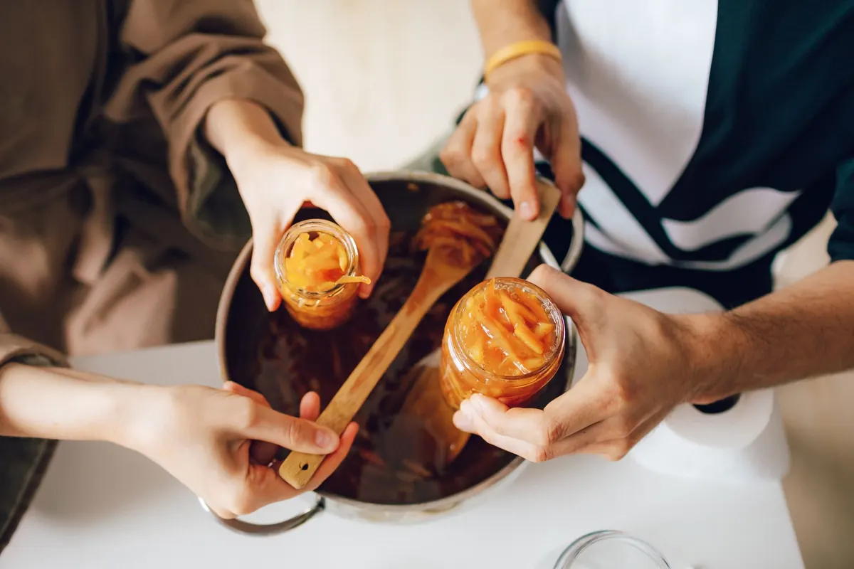 Water Bath vs Pressure Canning for Fruit Preserves: UK Safety Guide